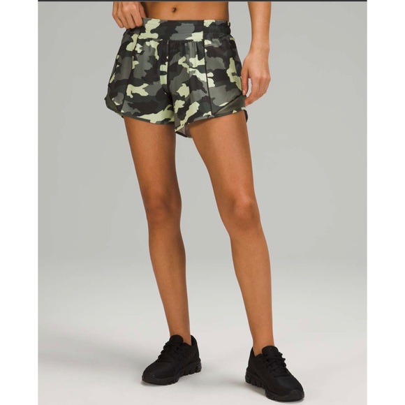 lululemon athletica Pants - Lululemon Hotty Hot Low Rise Short 4"
Heritage 365 Camo Size 2Tall